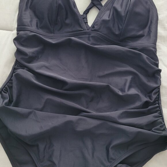 Black cupshe swimsuits with Tummy Control - Picture 2 of 8